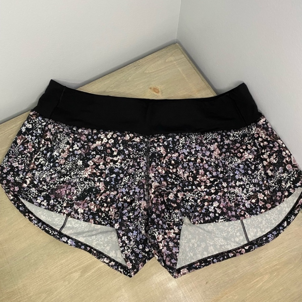 lululemon Speed Up Low-Rise Lined Short 2.5"